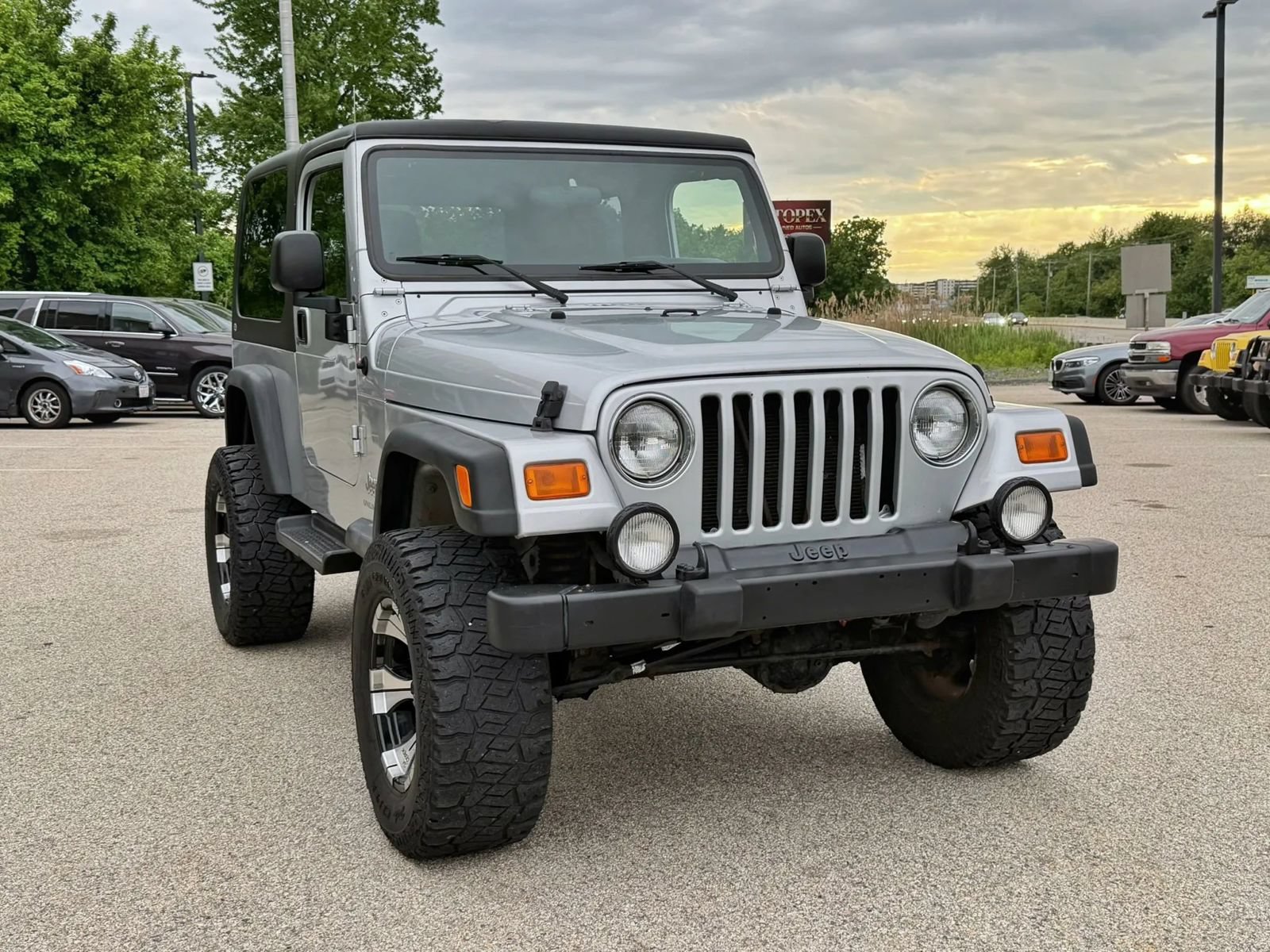Used 2004 Jeep Wrangler 4WD image 98