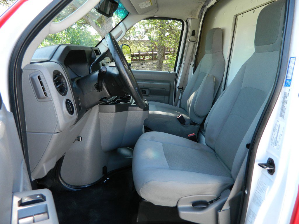 Used 2016 Ford E-450 and Econoline 450 Super Duty w/ Ambulance Prep Package RWD image 15