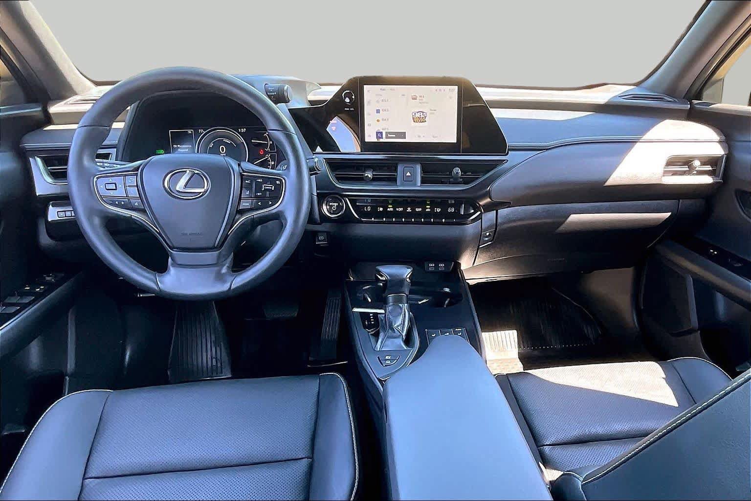 Used 2023 Lexus UX 250h FWD w/ Accessory Package (Z2) image 15