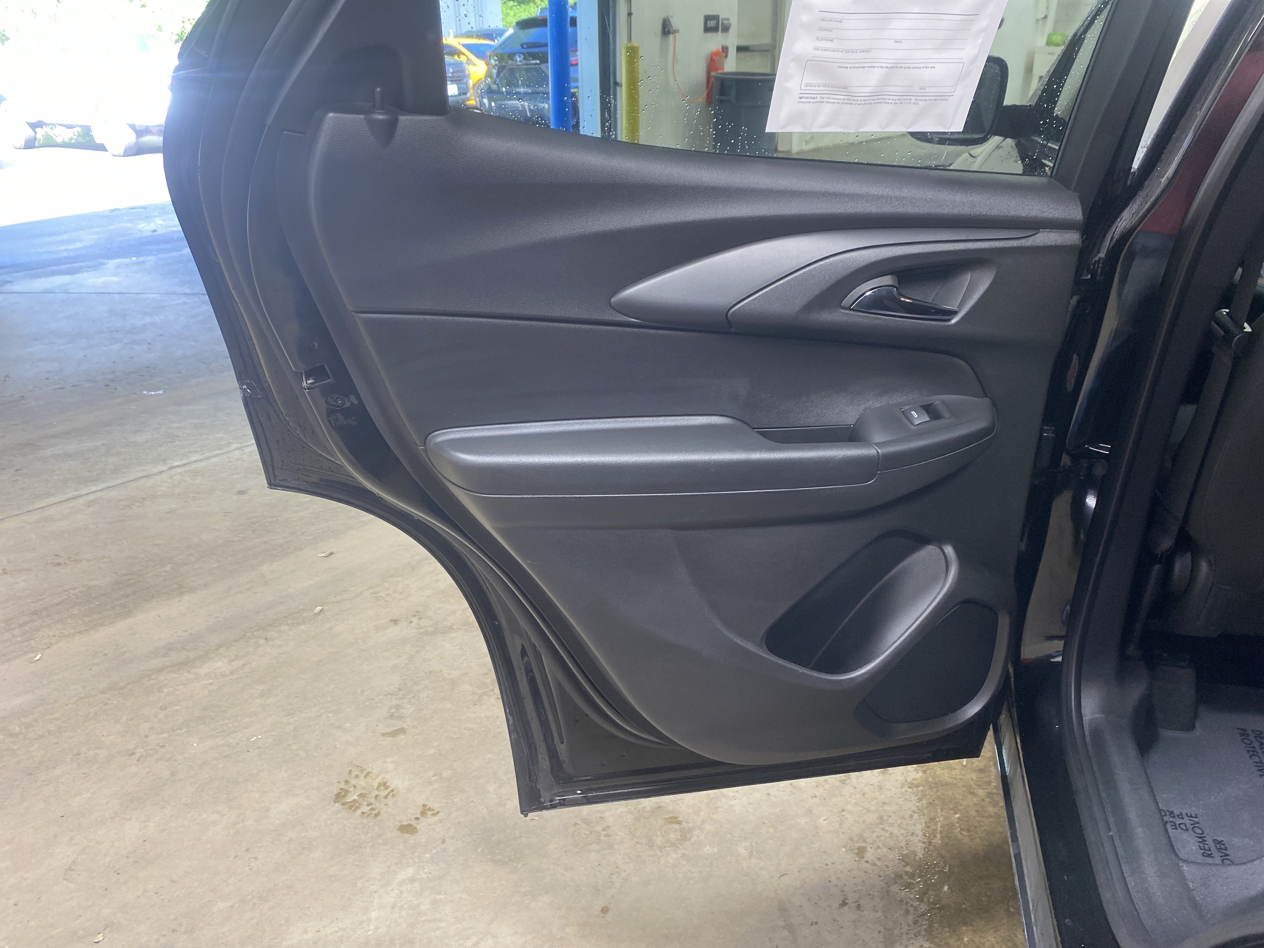 Used 2025 Chevrolet TrailBlazer LT AWD/4WD image 10