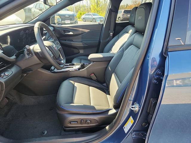 New 2026 Buick Envista Sport Touring image 9