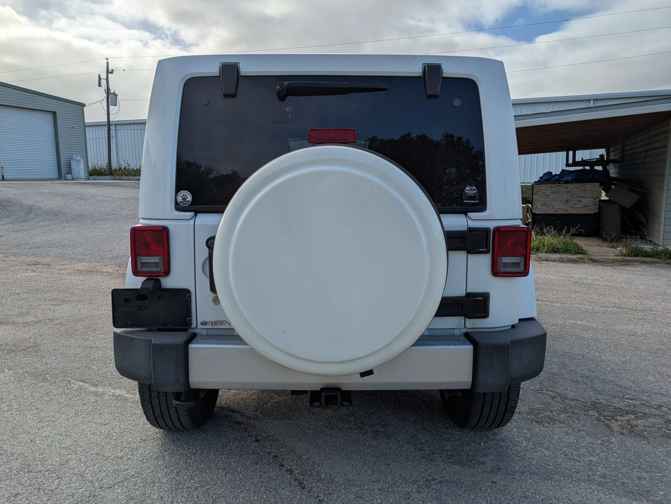Used 2015 Jeep Wrangler Unlimited Sahara w/ Dual Top Group AWD/4WD image 5