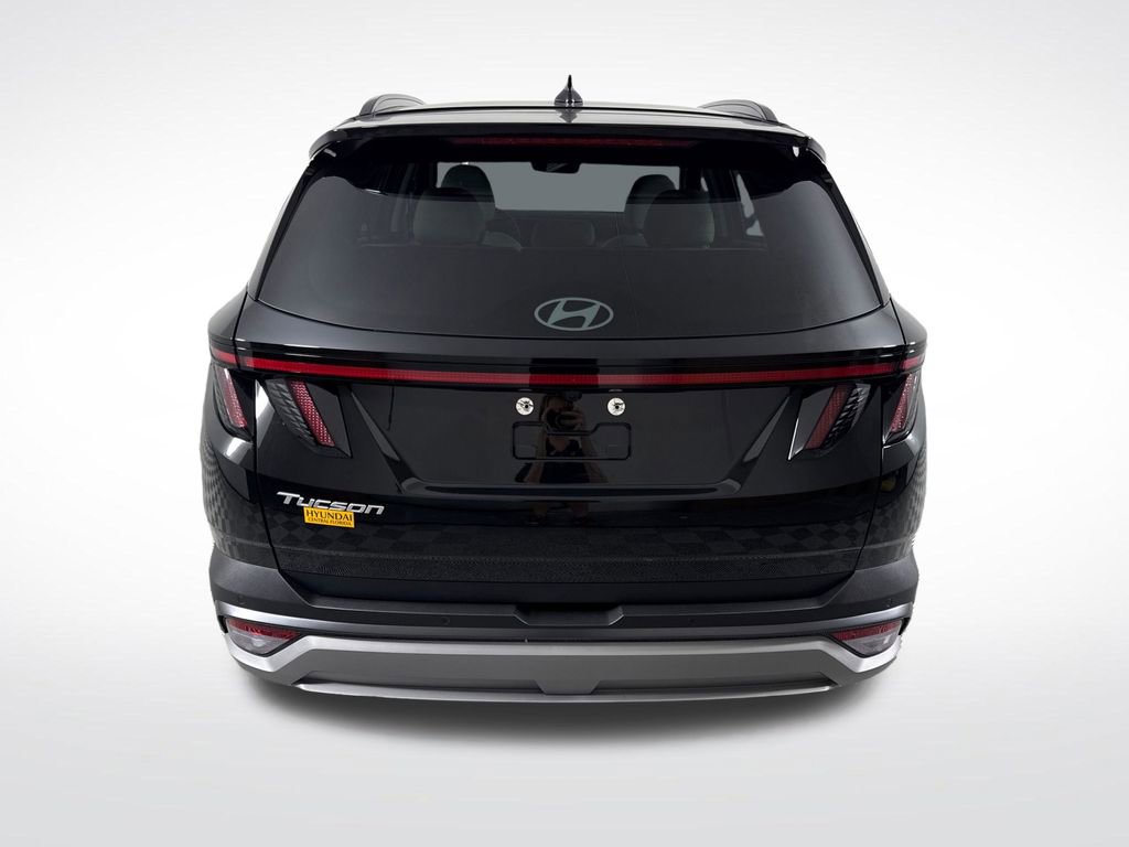 Used 2025 Hyundai Tucson Limited FWD image 5