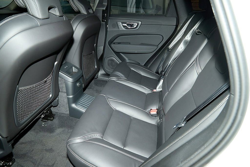 New 2026 Volvo XC60 T8 Ultra w/ Climate Package image 20