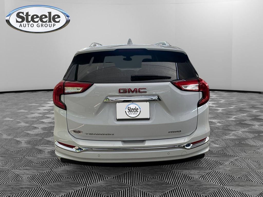 Certified 2023 GMC Terrain Denali w/ Denali Premium Package AWD/4WD image 4