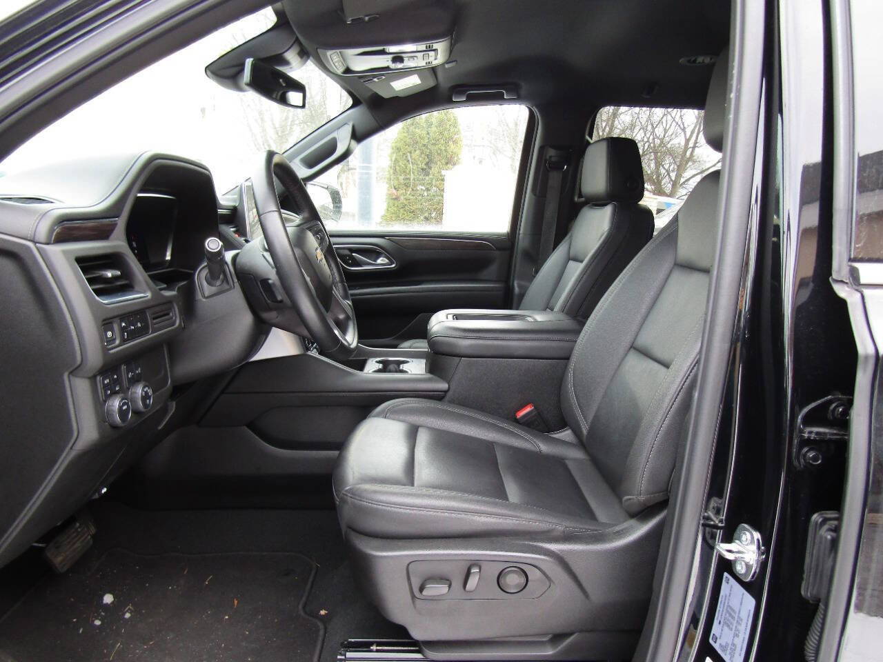 Used 2024 Chevrolet Tahoe LT image 6