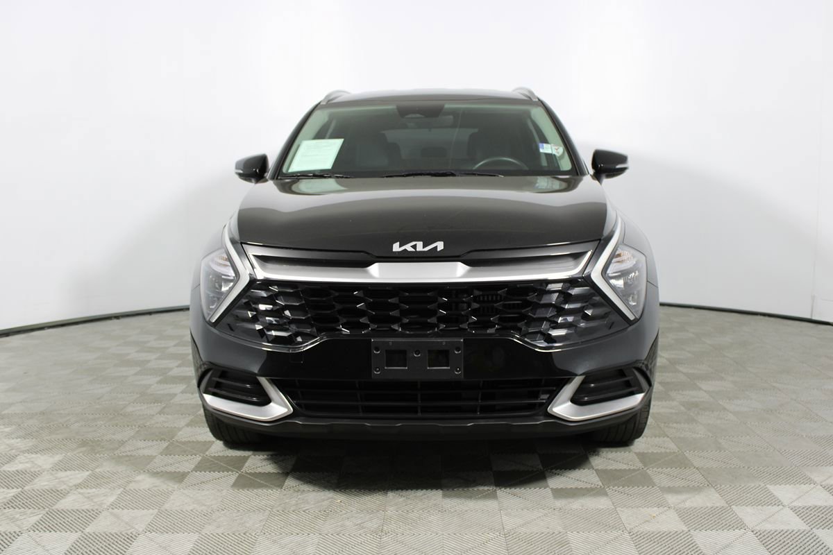 Used 2023 Kia Sportage EX image 2
