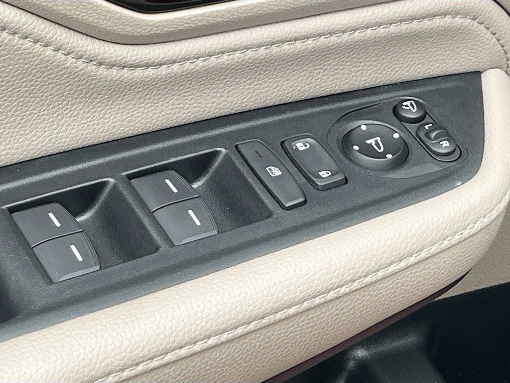Used 2024 Honda Odyssey Elite image 18