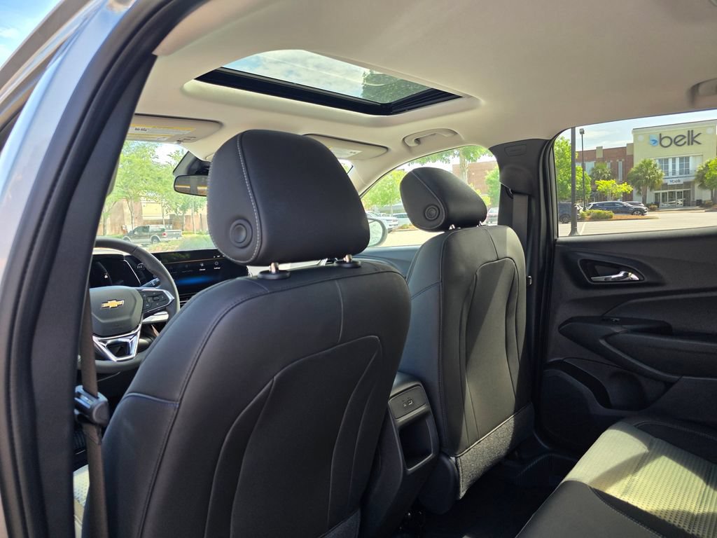 New 2026 Chevrolet Trax LT w/ Sunroof Package FWD image 20
