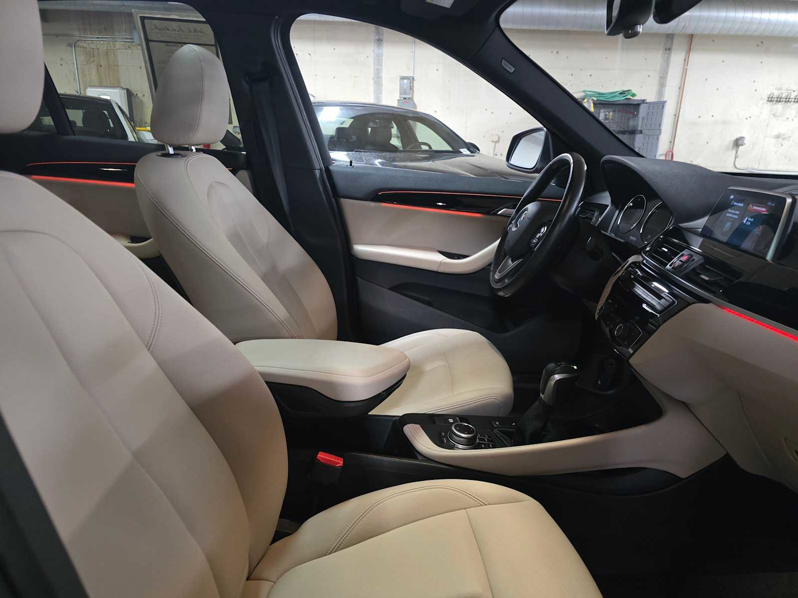 Used 2019 BMW X1 xDrive28i w/ Convenience Package image 10