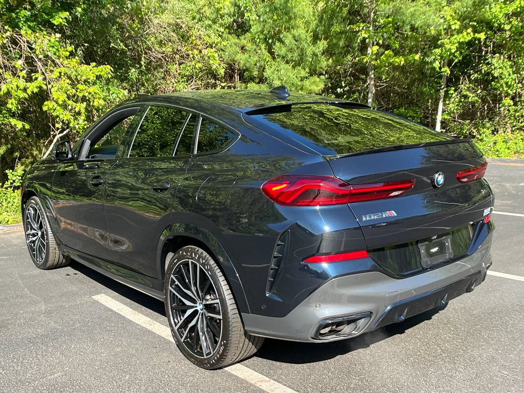 Used 2021 BMW X6 M50i w/ Executive Package AWD/4WD video 3