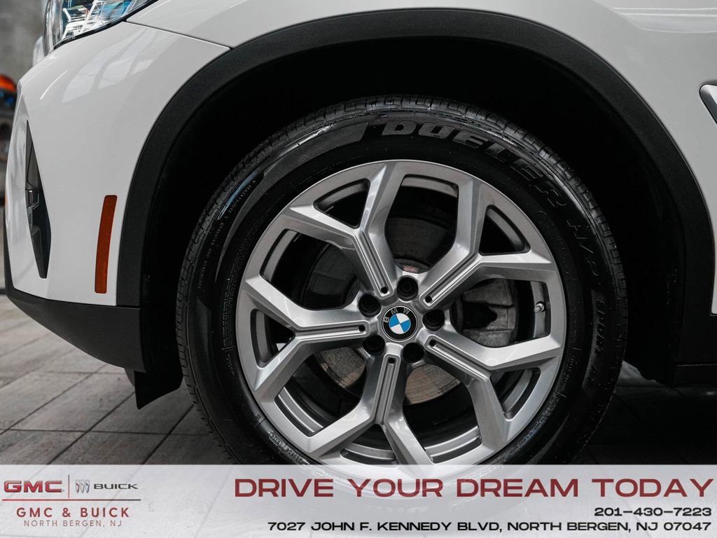 Used 2023 BMW X3 xDrive30i w/ Premium Package image 9