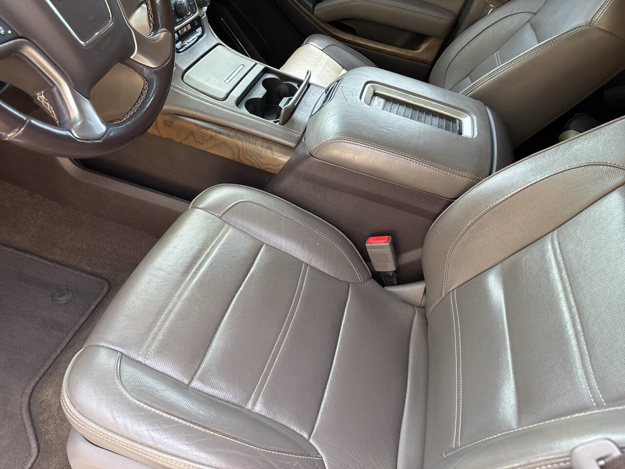 Used 2018 GMC Yukon XL Denali w/ Open Road Package image 16