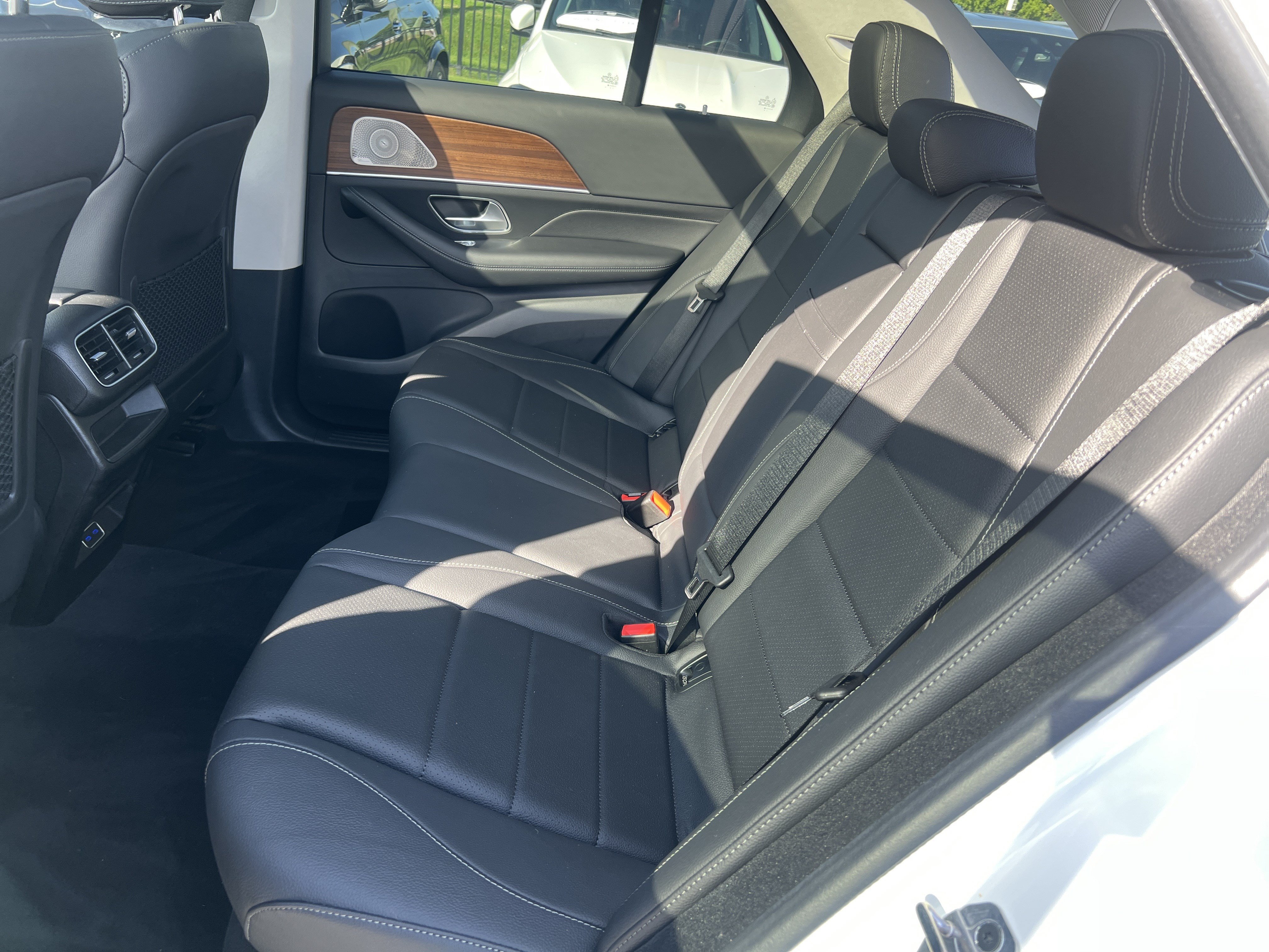 Certified 2025 Mercedes-Benz GLE 350 4MATIC image 33