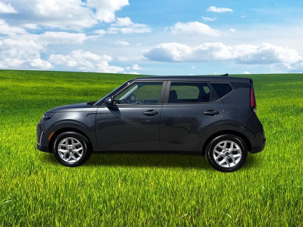 Used 2024 Kia Soul LX w/ Option Group 015 image 8