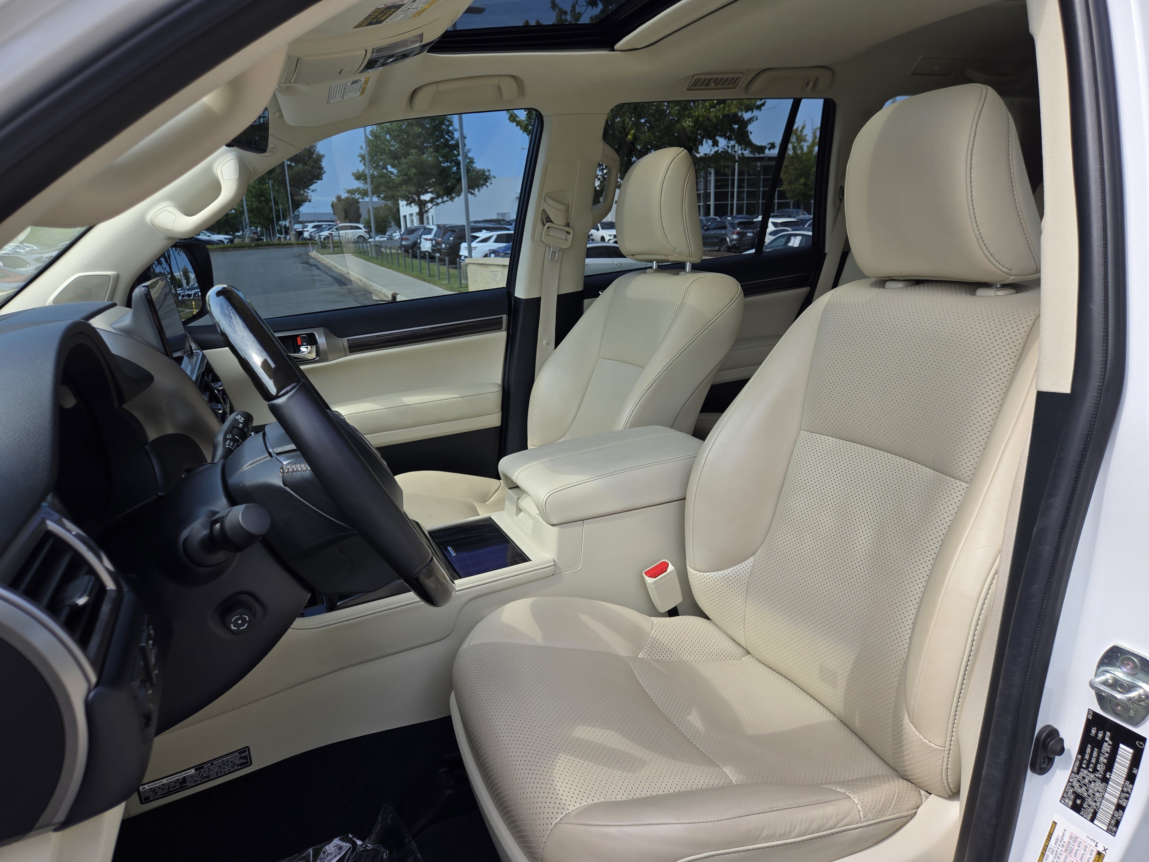 Certified 2023 Lexus GX 460 Luxury w/ Accessory Package AWD/4WD image 33