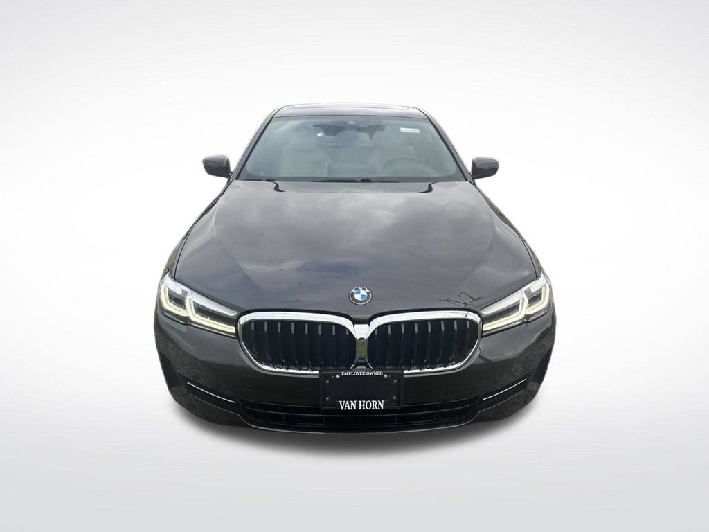 Used 2023 BMW 530i xDrive w/ Premium Package image 12