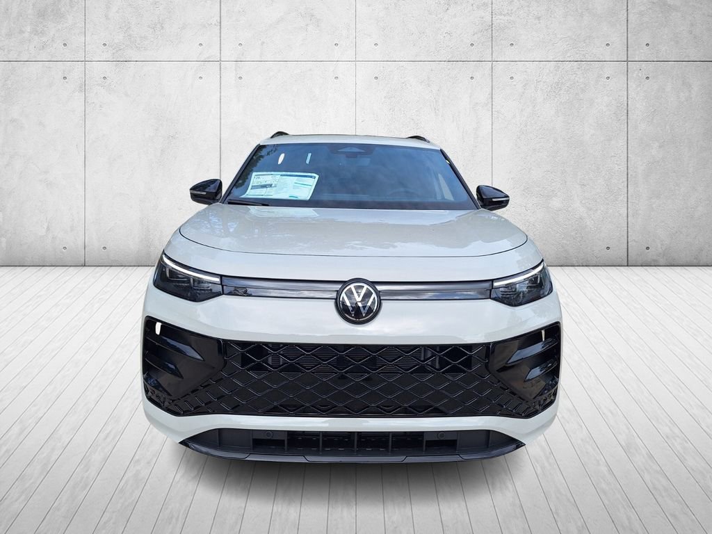 New 2026 Volkswagen Tiguan SE R-Line image 8