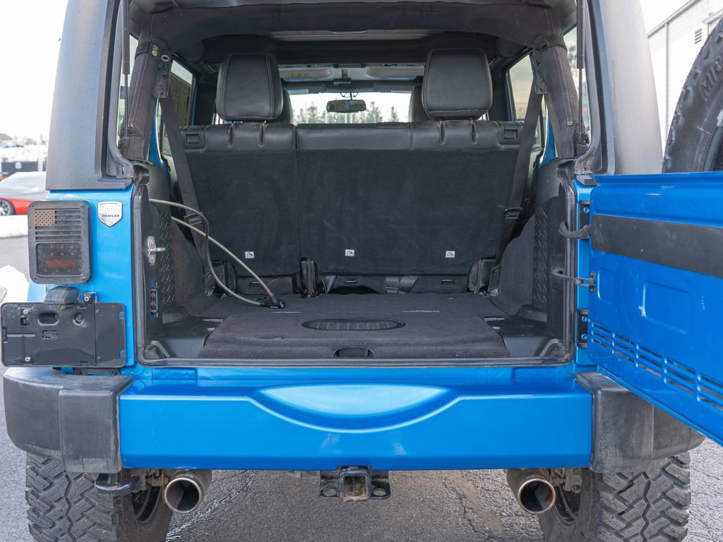 Used 2016 Jeep Wrangler Unlimited Sahara w/ Dual Top Group image 14