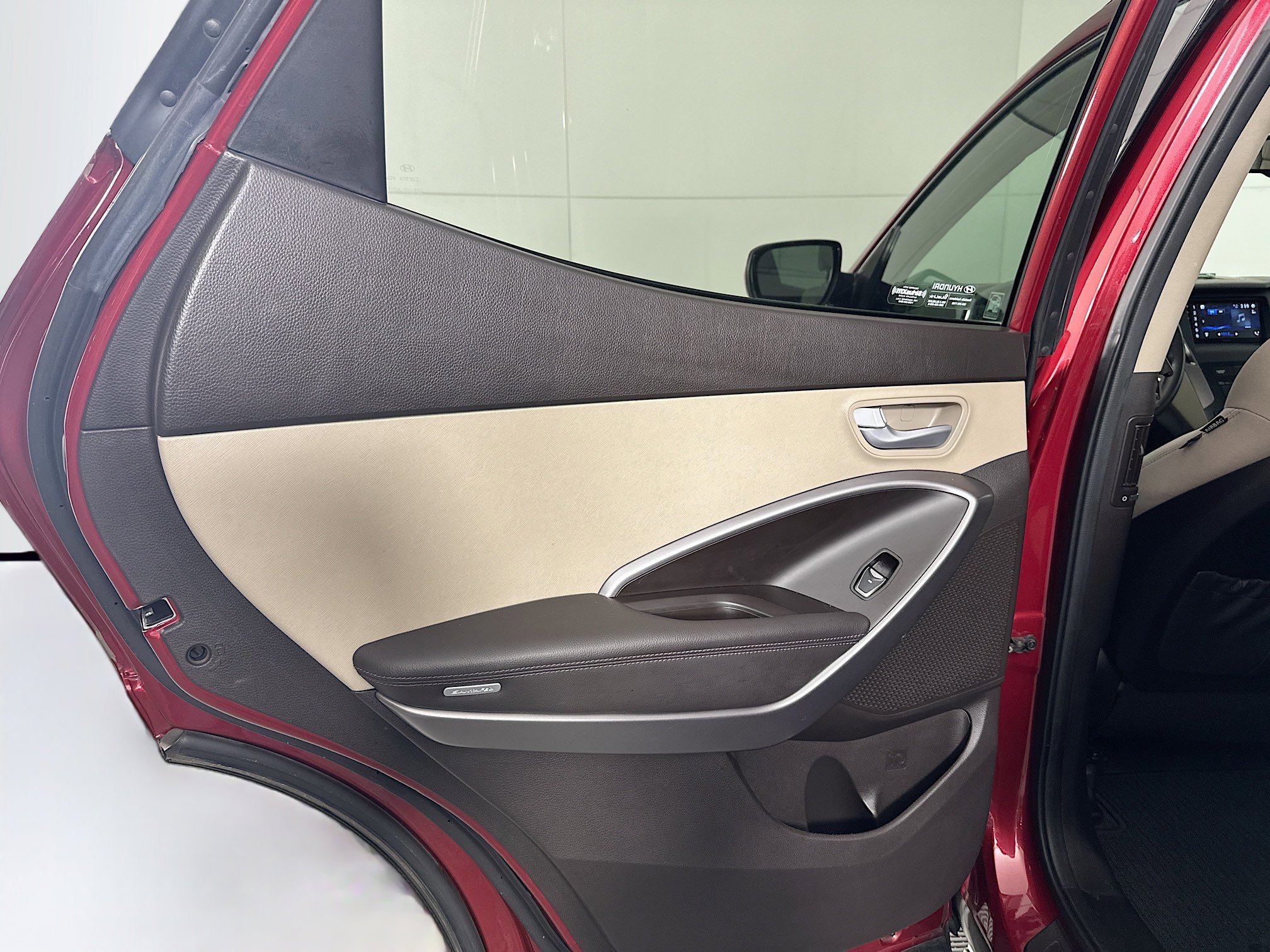 Used 2015 Hyundai Santa Fe Sport w/ Option Group 02 FWD image 24