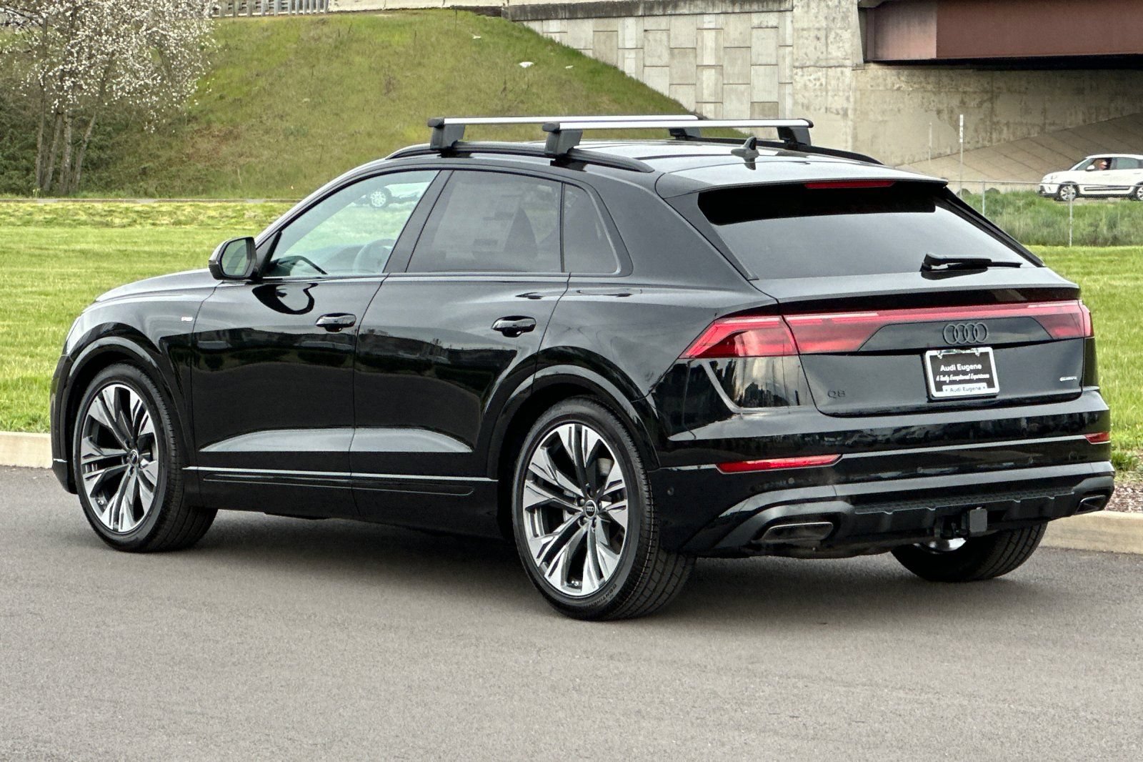 New 2026 Audi Q8 Premium Plus AWD/4WD image 5