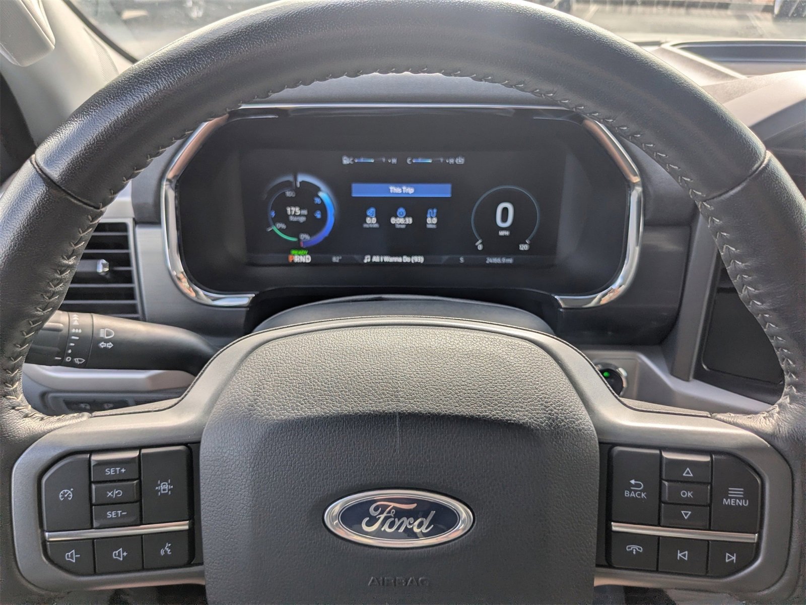 Used 2022 Ford F150 Lightning XLT image 31