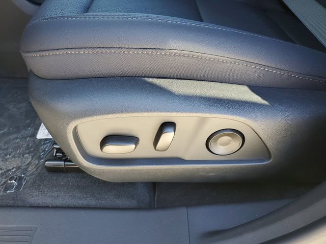 New 2026 Chevrolet Equinox LT w/ Convenience Package II image 14