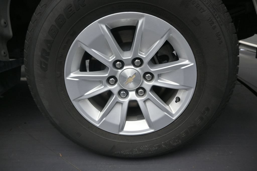 Used 2024 Chevrolet Silverado 1500 LT RWD image 10