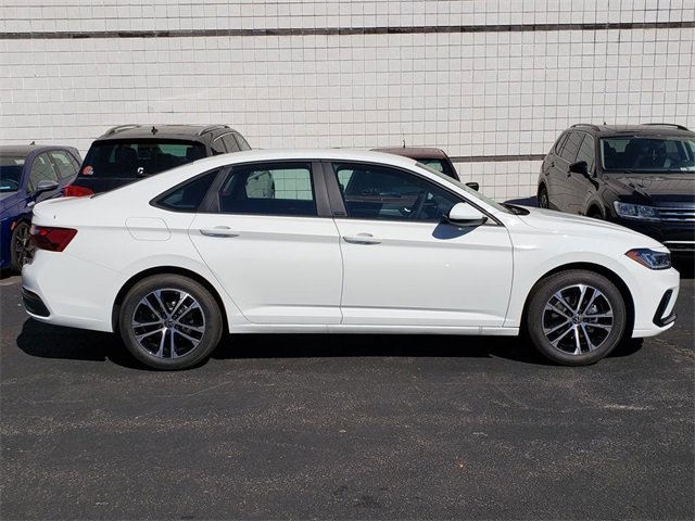 New 2026 Volkswagen Jetta Sport image 2