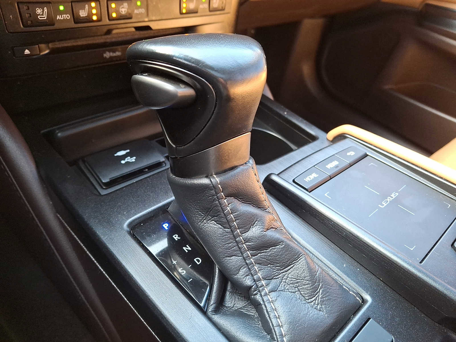 Used 2021 Lexus ES 250 w/ Premium Package image 13