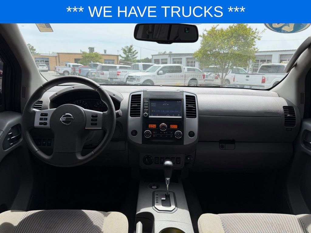 Used 2020 Nissan Frontier SV image 35