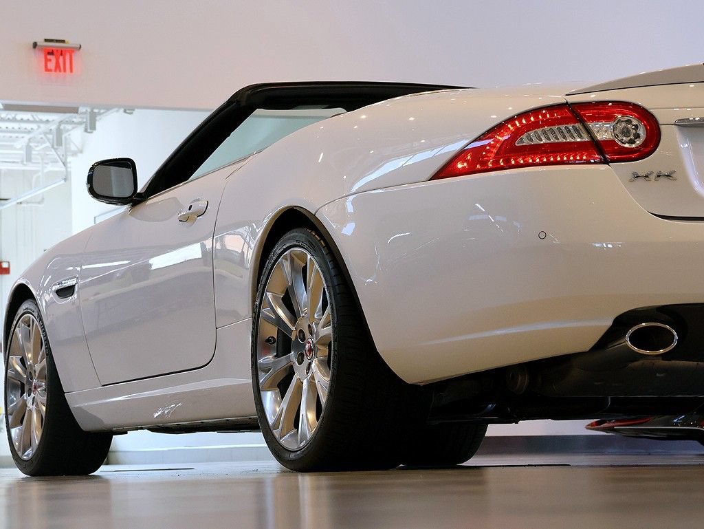Used 2014 Jaguar XK Convertible RWD image 32