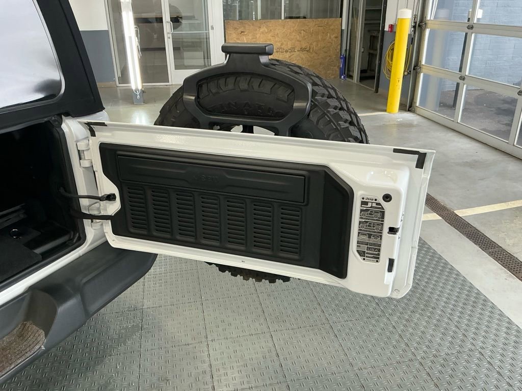 Used 2022 Jeep Wrangler Unlimited Sport image 29