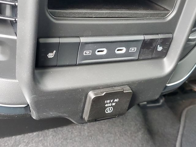 New 2026 RAM 1500 Laramie w/ Night Edition AWD/4WD image 11