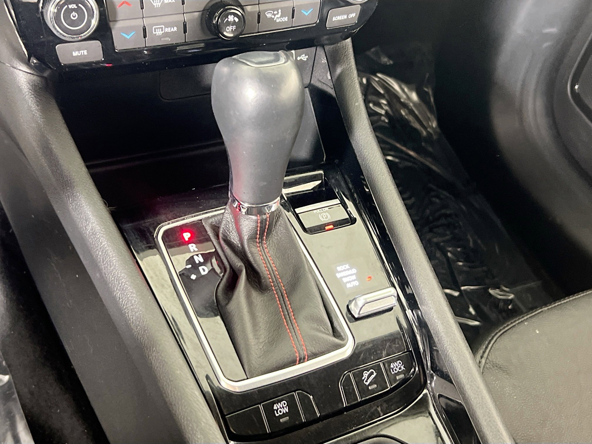 Used 2022 Jeep Compass Trailhawk w/ Trailhawk Convenience Group image 16