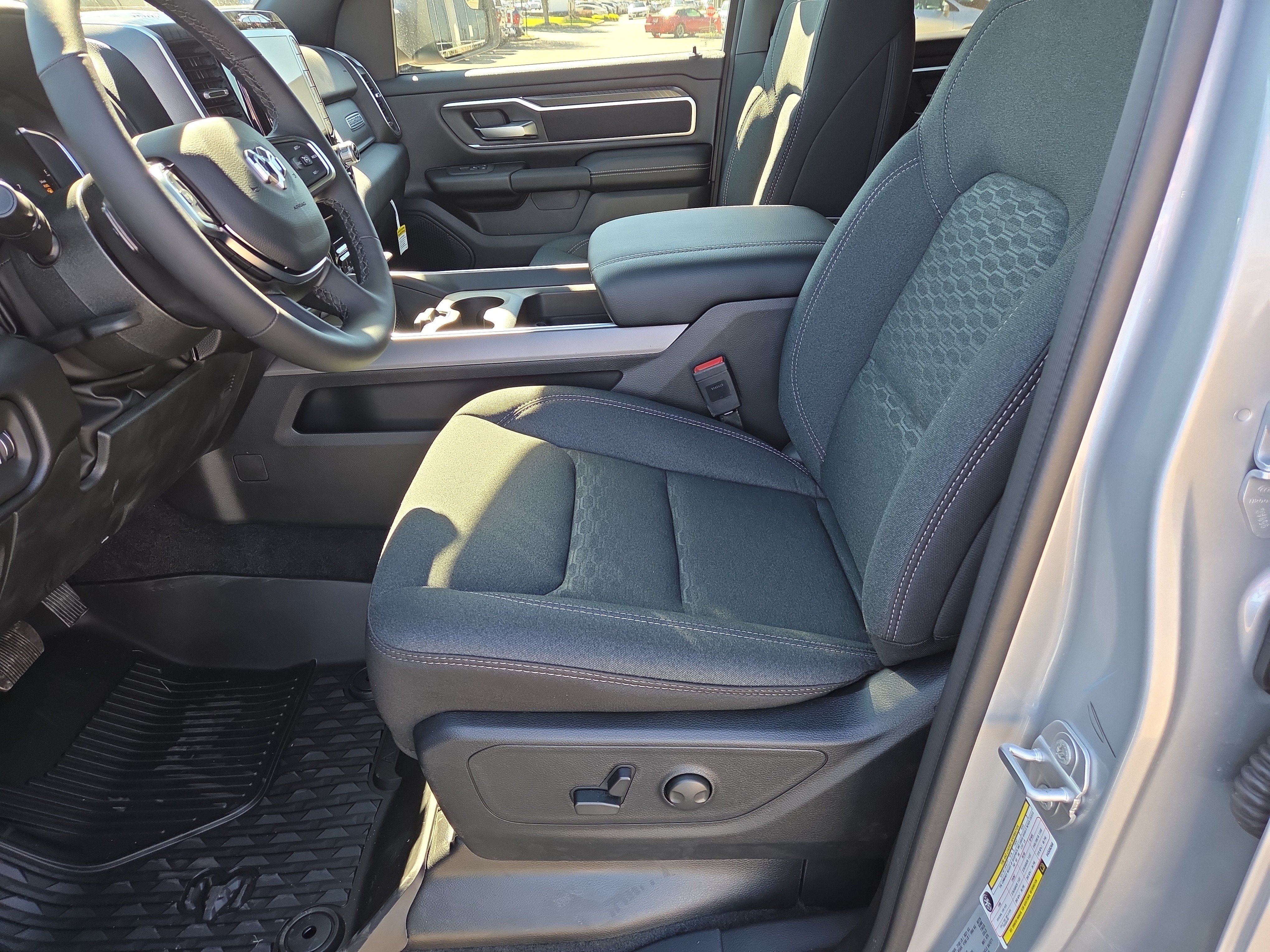 New 2027 RAM 1500 Big Horn AWD/4WD image 6