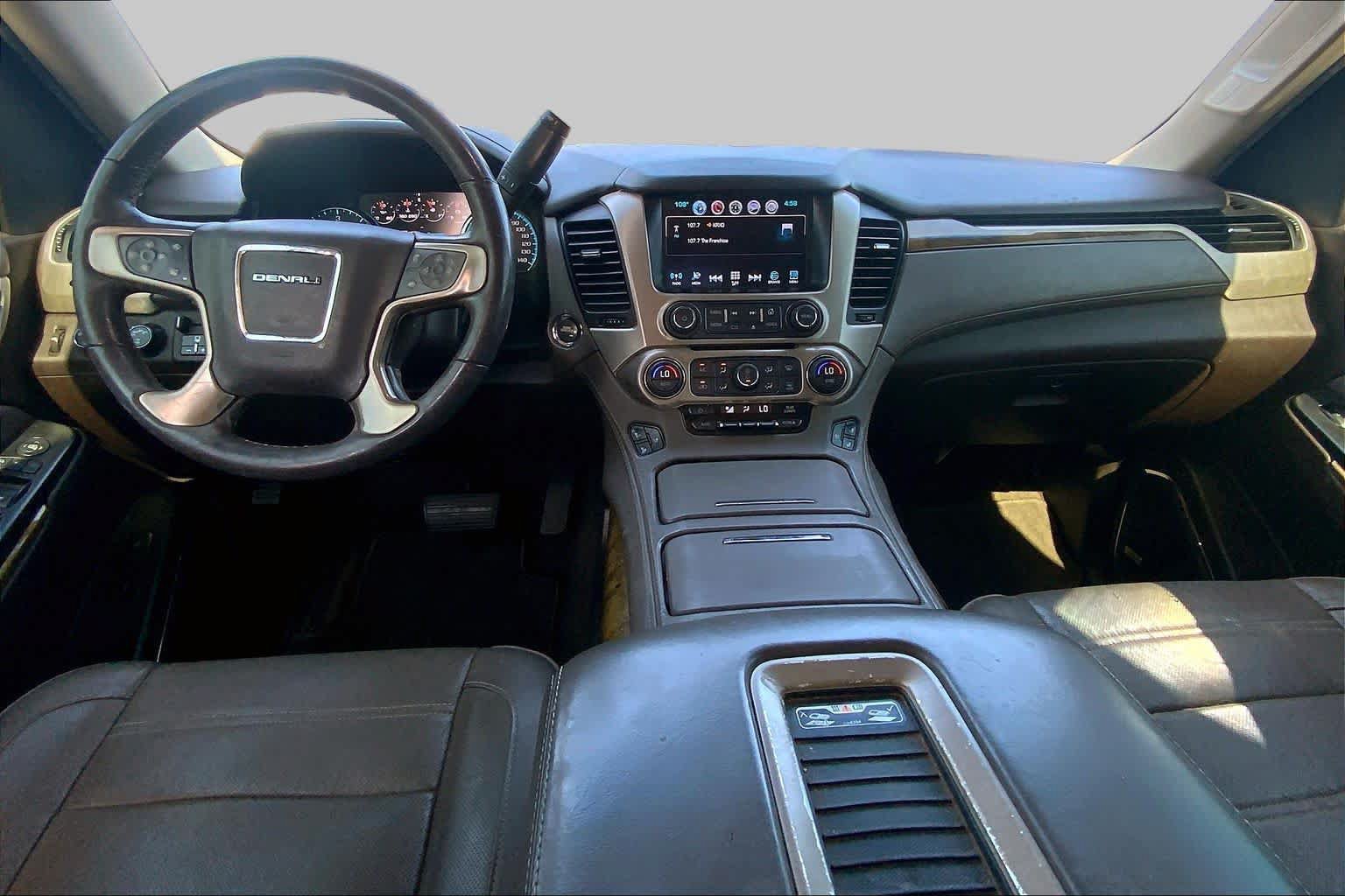 Used 2017 GMC Yukon XL Denali w/ Open Road Package AWD/4WD image 15