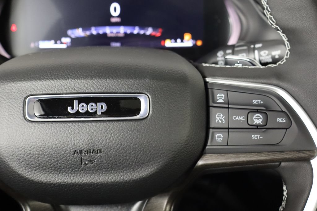 New 2026 Jeep Grand Cherokee Altitude AWD/4WD image 10