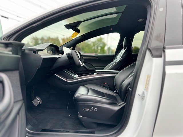 Used 2022 Tesla Model X AWD/4WD image 11