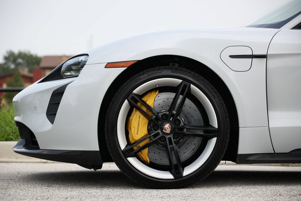 Certified 2021 Porsche Taycan AWD/4WD image 20