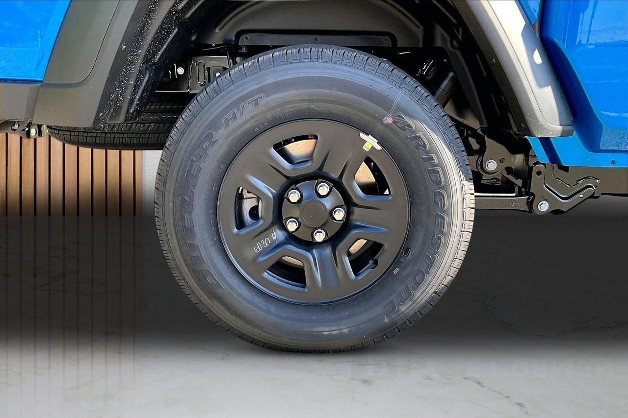 New 2026 Jeep Gladiator Sport AWD/4WD image 33