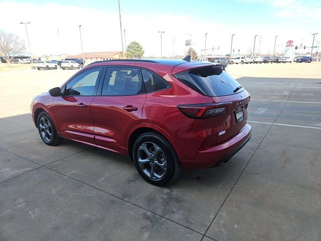 Used 2023 Ford Escape ST-Line w/ Tech Pack #1 image 5