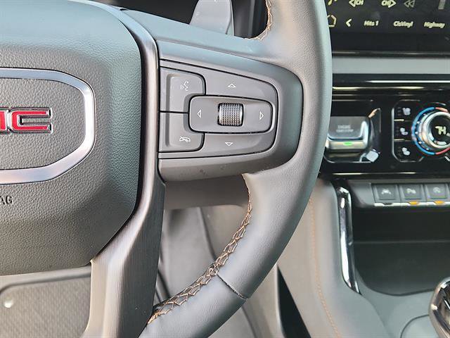 Used 2025 GMC Sierra 1500 AT4 image 16