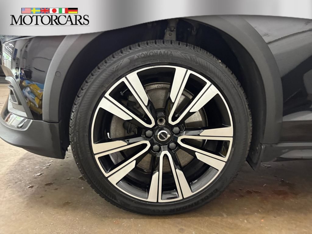 Used 2022 Volvo V60 T5 Cross Country w/ Climate Package AWD/4WD image 34