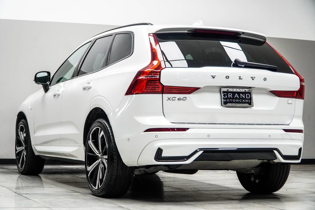Used 2023 Volvo XC60 T8 Ultimate w/ Climate Package AWD/4WD image 11