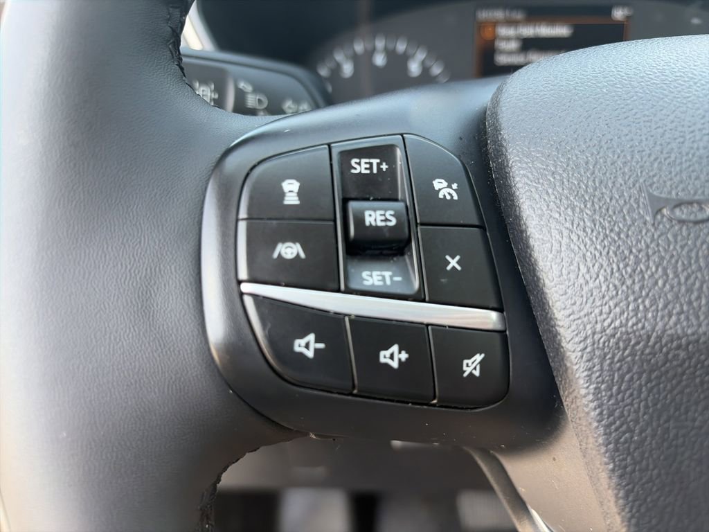 Used 2022 Ford Escape SE w/ Convenience Package FWD image 21