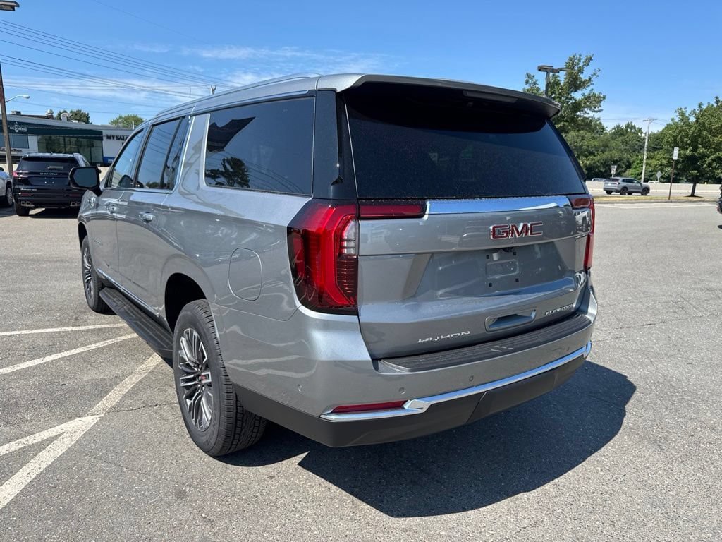 New 2026 GMC Yukon XL Elevation w/ LPO, Floor Liner Package AWD/4WD image 4