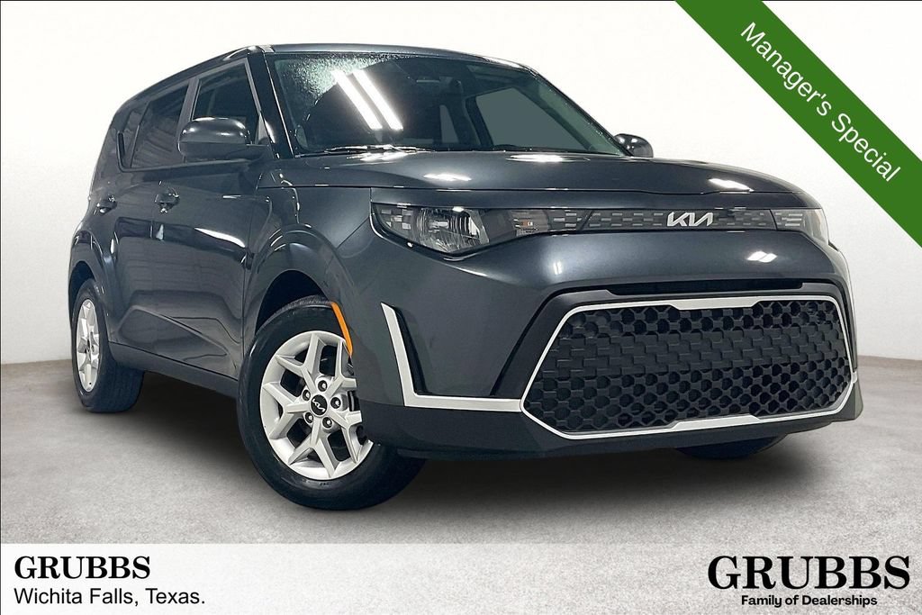 Used 2025 Kia Soul LX w/ LX Technology Package FWD video 1