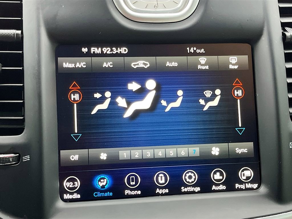 Used 2023 Chrysler 300 Touring w/ Safetytec Plus Group image 20