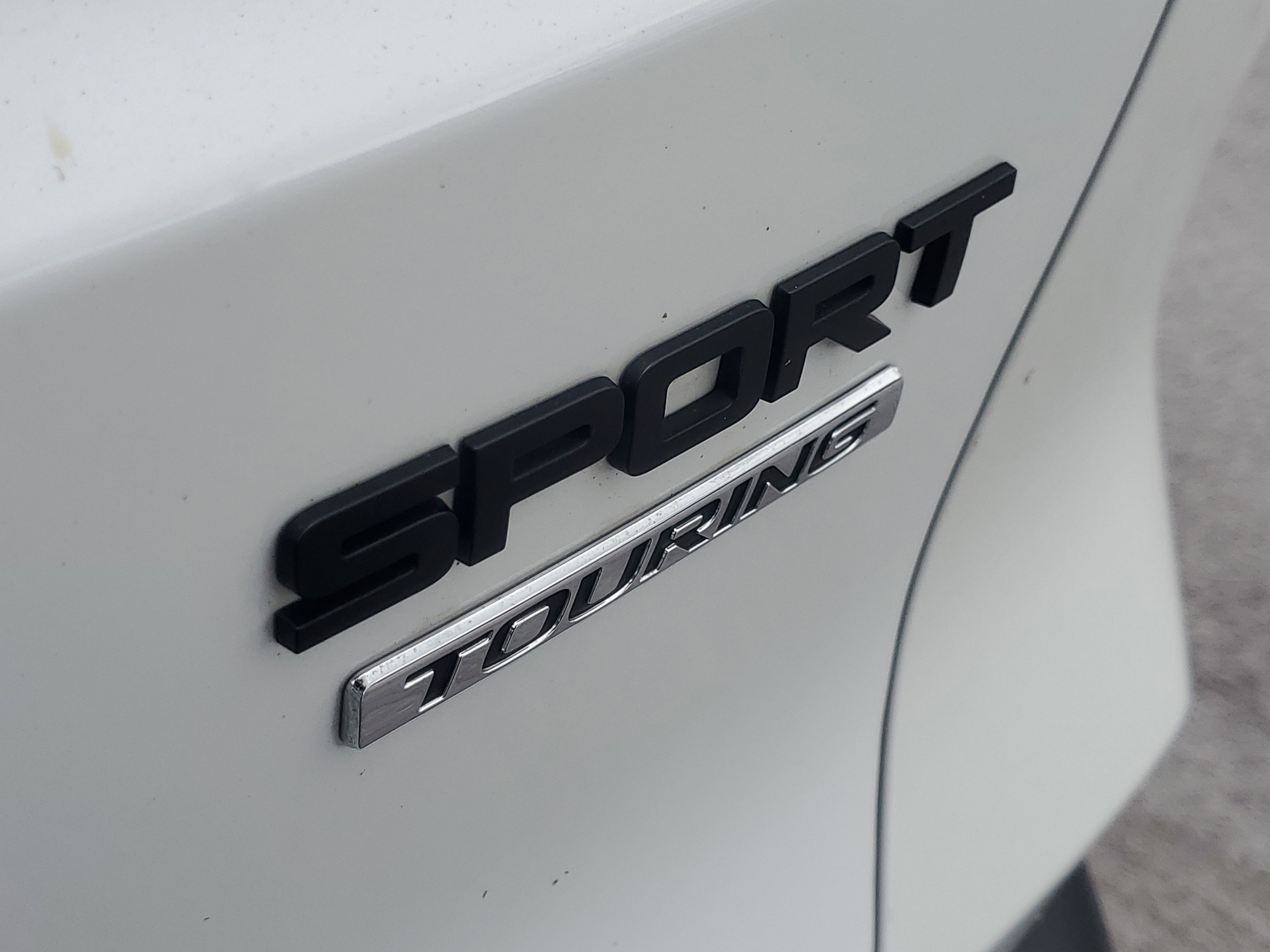 Used 2023 Honda CR-V Sport Touring image 9